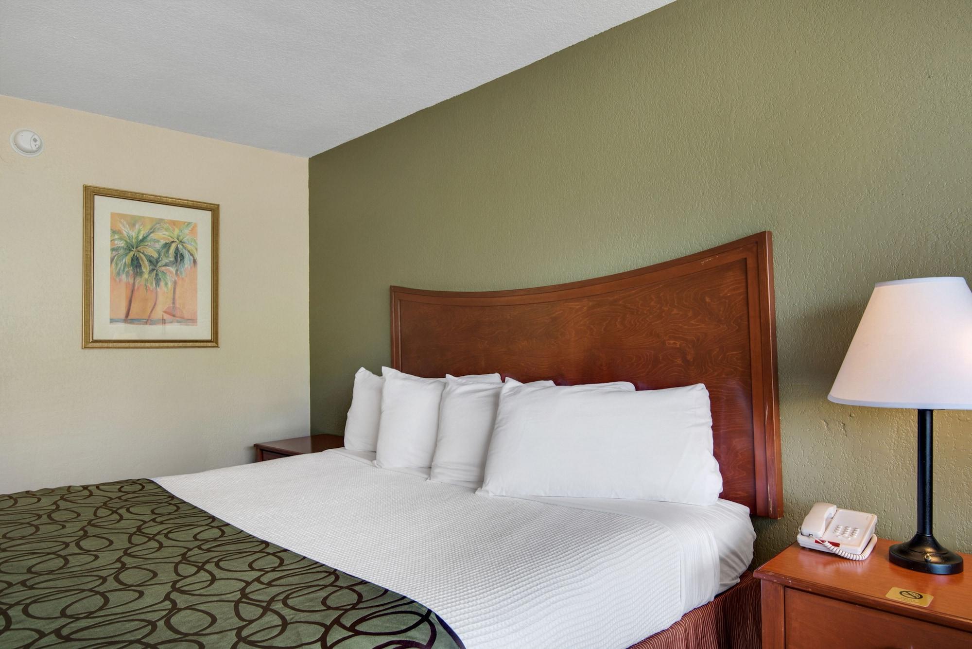 Baymont By Wyndham Panama City Beach Exteriör bild