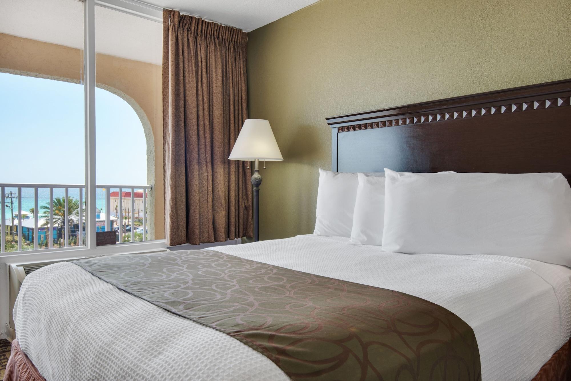 Baymont By Wyndham Panama City Beach Exteriör bild