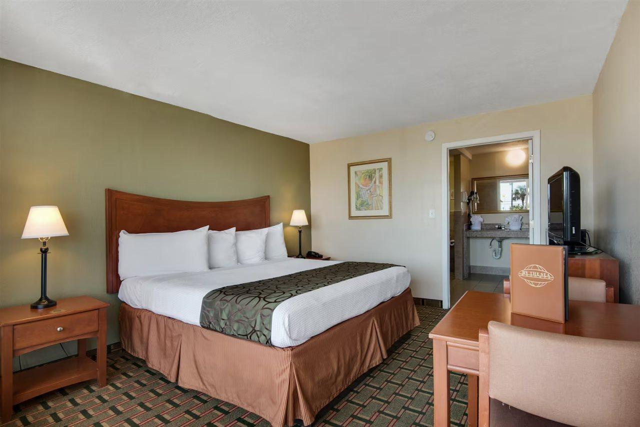 Baymont By Wyndham Panama City Beach Exteriör bild